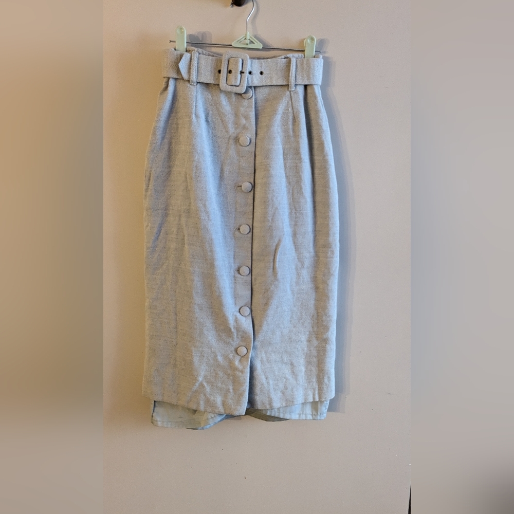 100% vintage wool button up midi skirt with belt